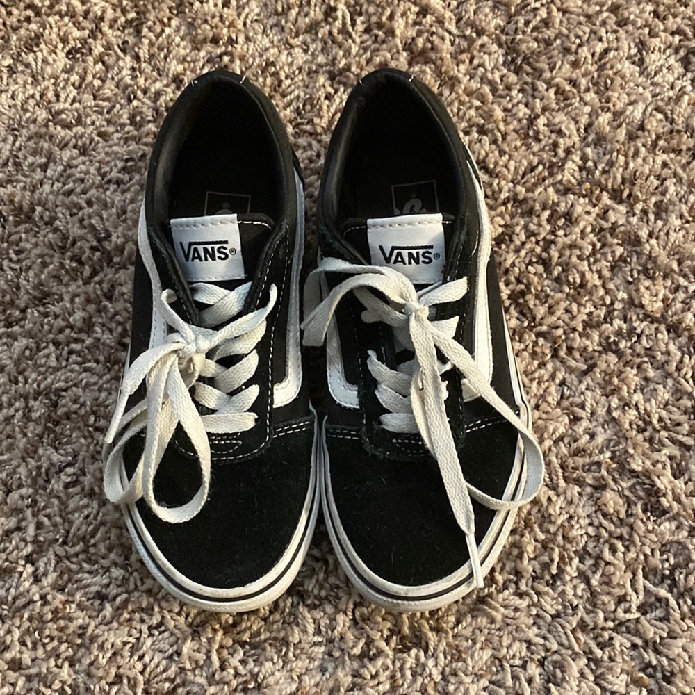 Youth Vans shoes size 1. Used, still in good condition.